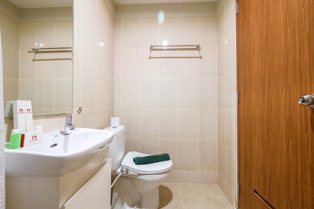 strategic studio the oasis cikarang near omni hospital