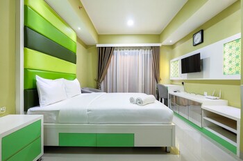 strategic studio the oasis cikarang near omni hospital