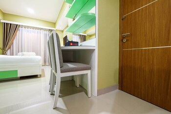 strategic studio the oasis cikarang near omni hospital