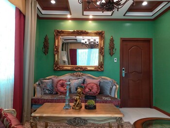 Lee Boutique Hotel Tagaytay,Batangas City>>Batangas,3 star