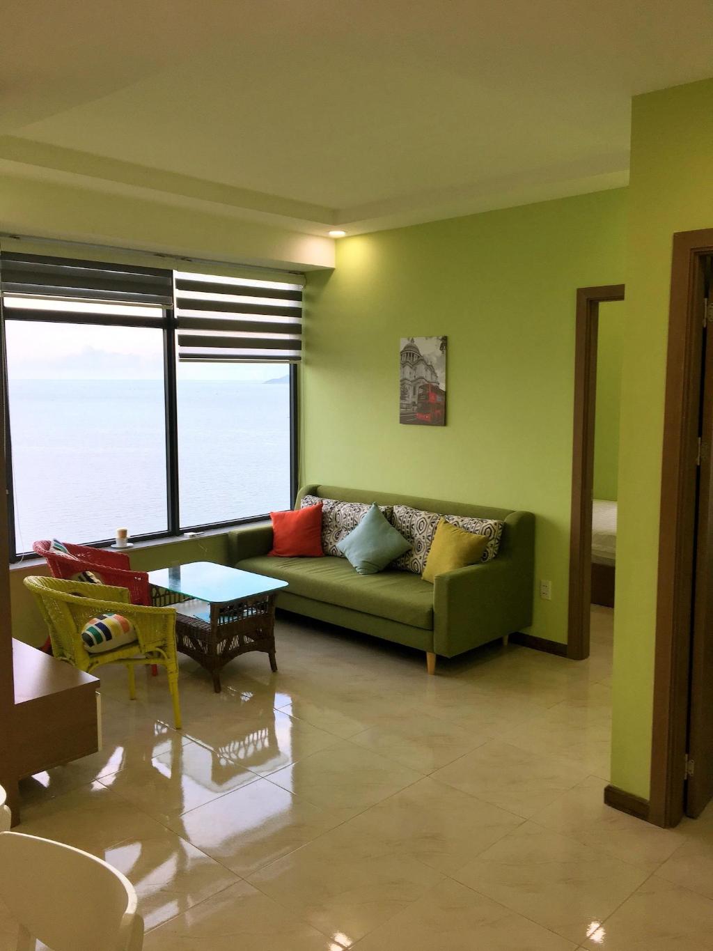 seaview front apartment