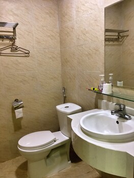 seaview front apartment