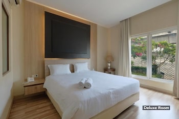 mutiara suites
