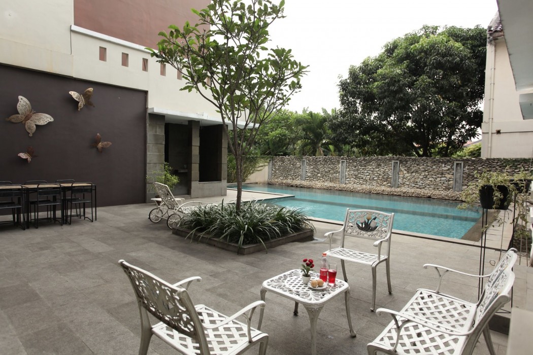 mutiara suites