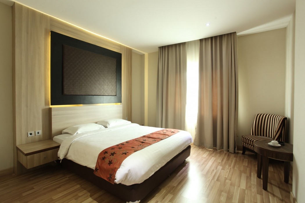 mutiara suites