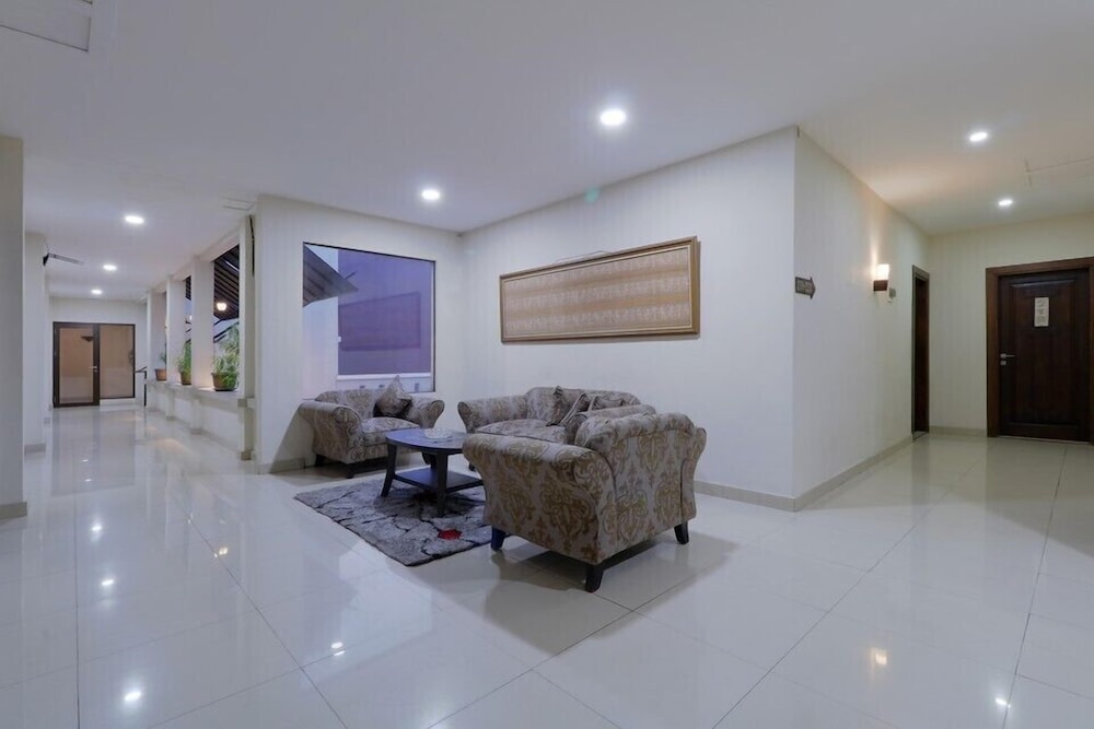 mutiara suites