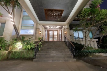 mutiara suites