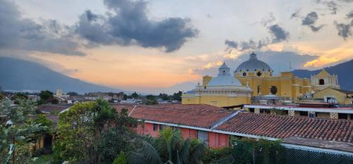 hotel real antigua