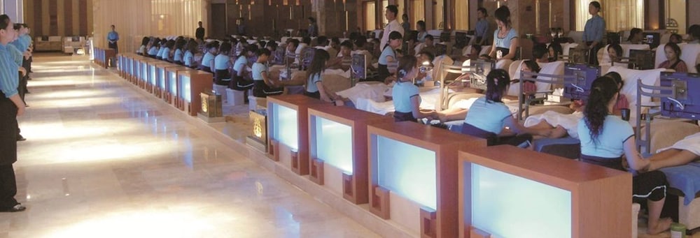 dongguan silver holiday hotel