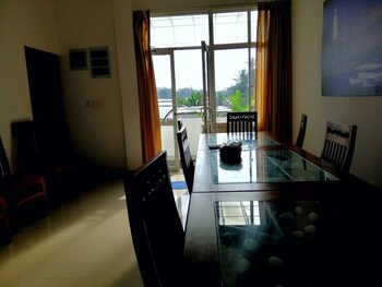 Omeeco Guest,Dondra>>Devinuwara,3 star