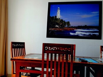 Omeeco Guest,Dondra>>Devinuwara,3 star