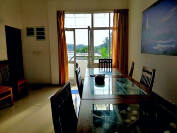 Omeeco Guest,Dondra>>Devinuwara,3 star