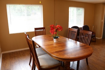 Quiet Clean And Comfortable Room,Northgate>>King County,2.5 star
