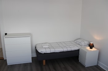 alyhr apartments