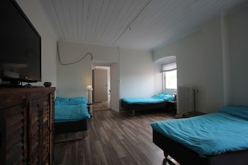 alyhr apartments