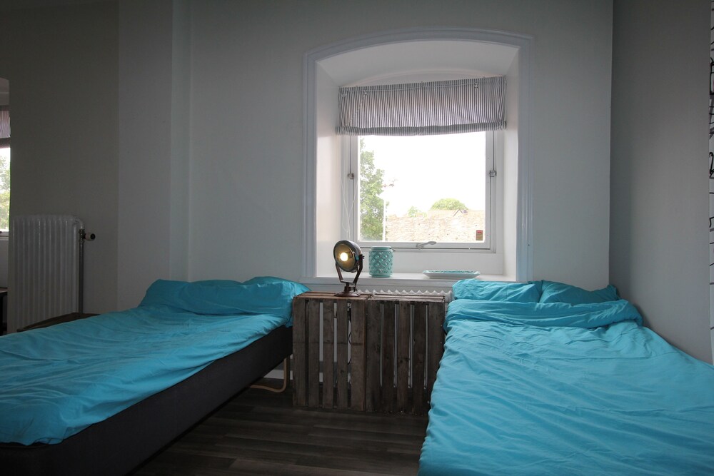 alyhr apartments