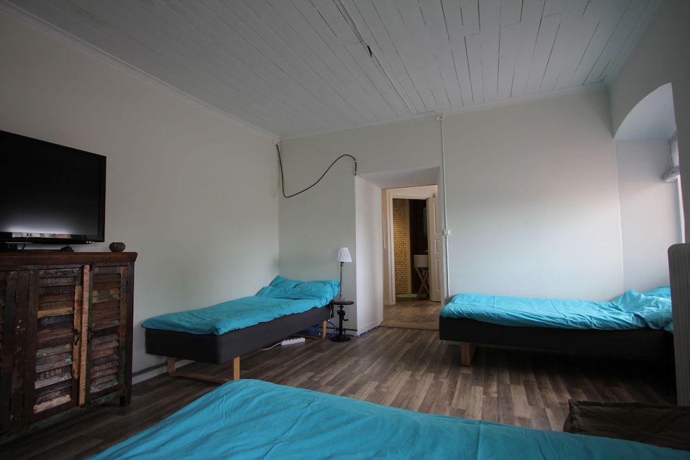 alyhr apartments