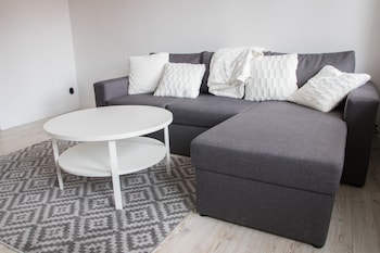 alyhr apartments