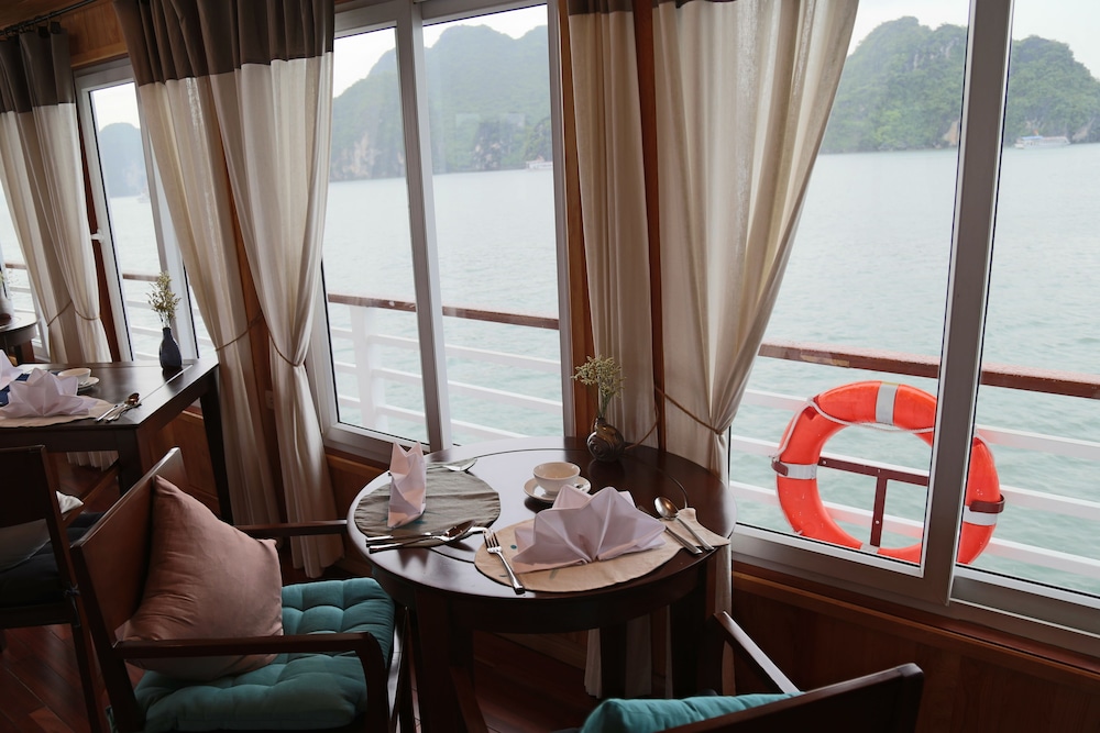 secret halong cruise