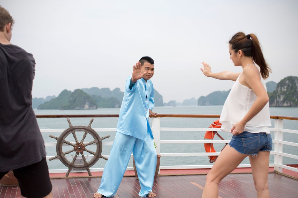 secret halong cruise