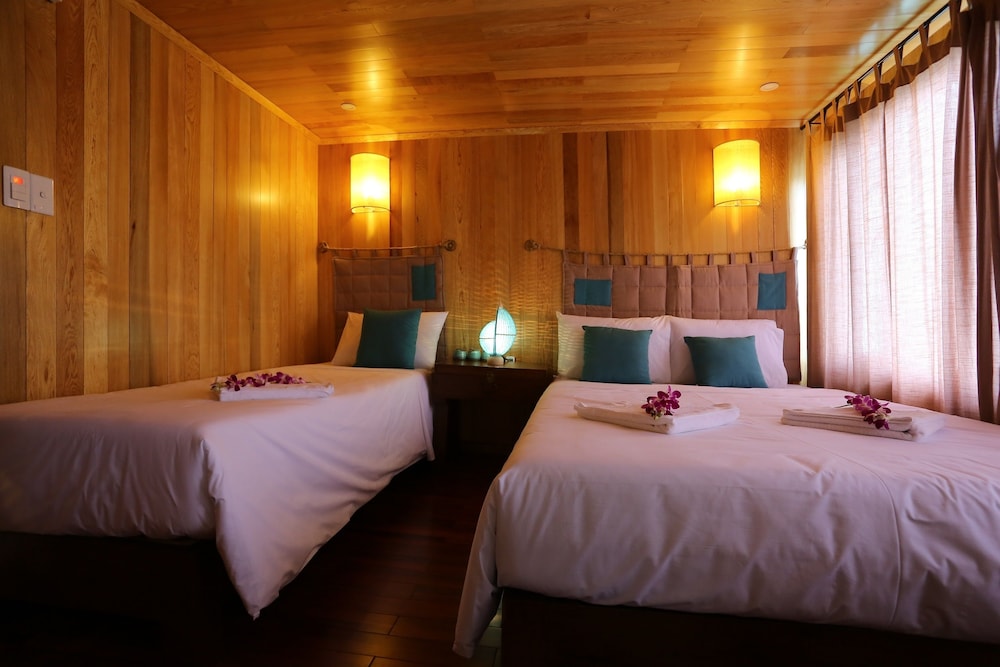 secret halong cruise