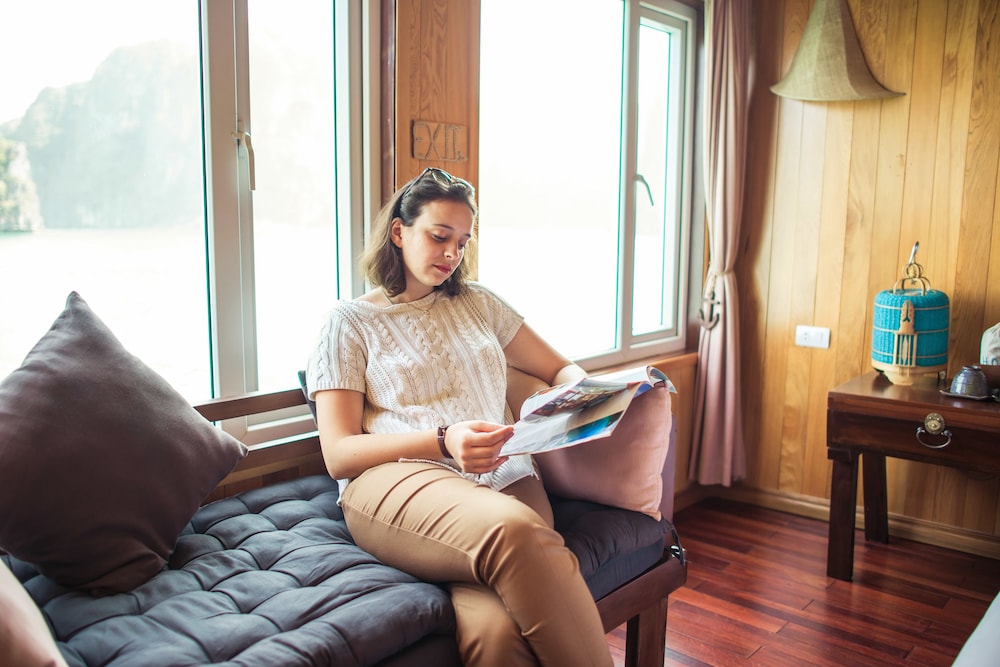 secret halong cruise