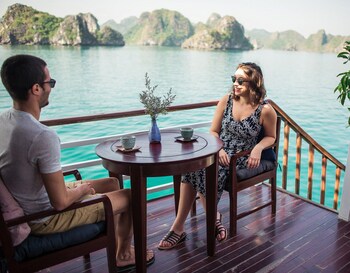 secret halong cruise