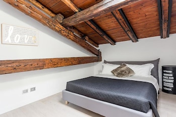 ponte milvio luxury house
