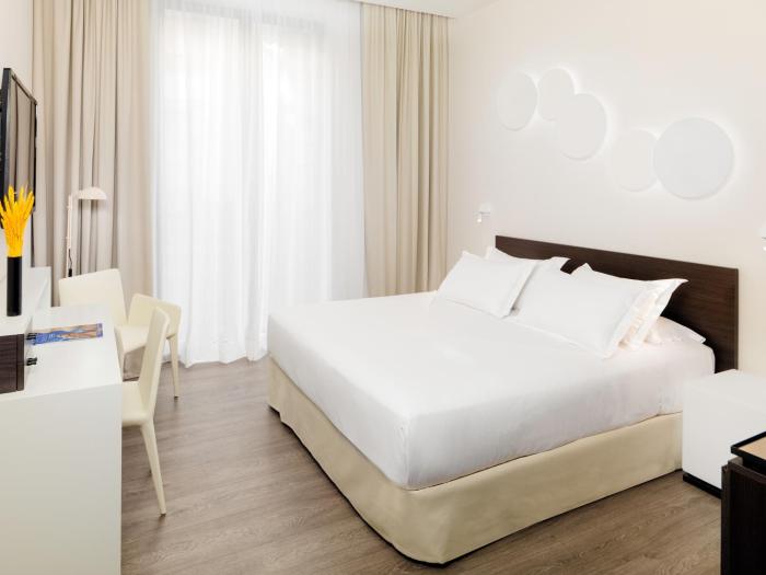 h10 port vell