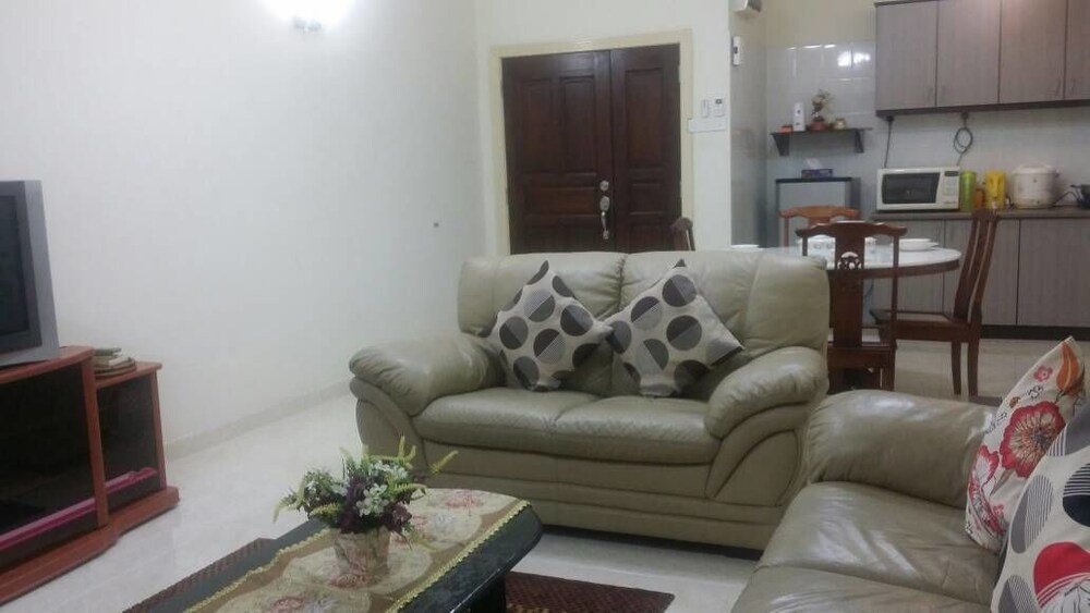 cinta kristal villa homestay kajang