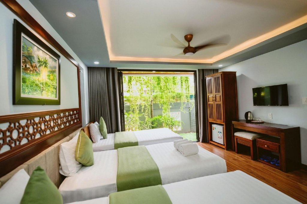 tue tam villa