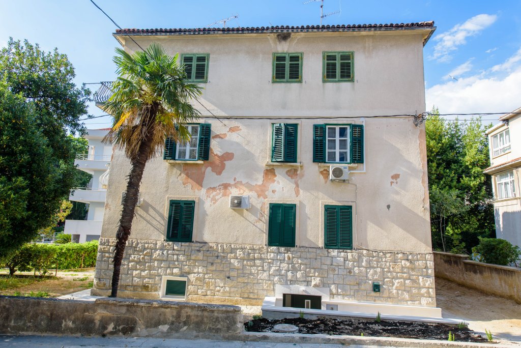 Best Location Rooms,Split>>Podstrana,4 star
