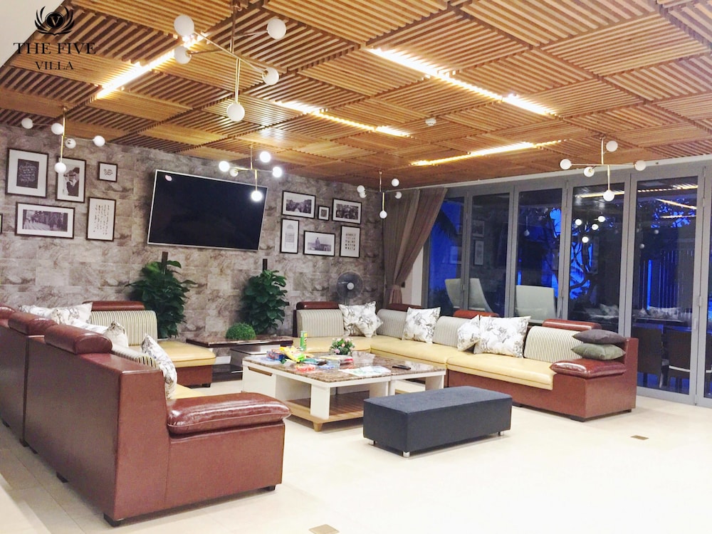 the five stars villa