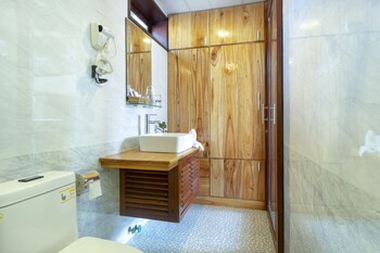 ha my beachside villa hoian