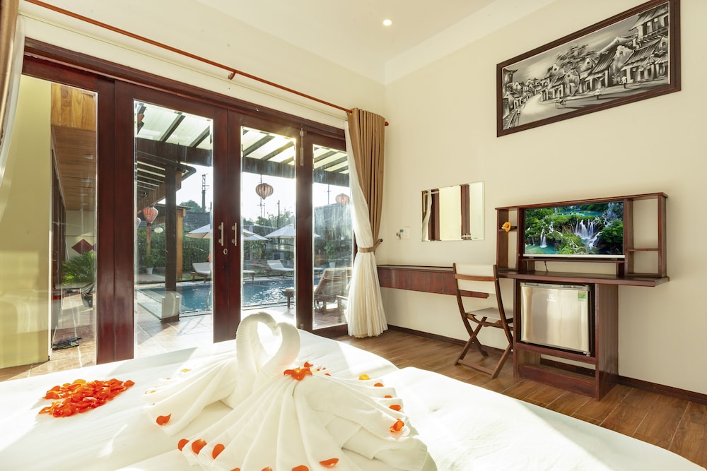 ha my beachside villa hoian