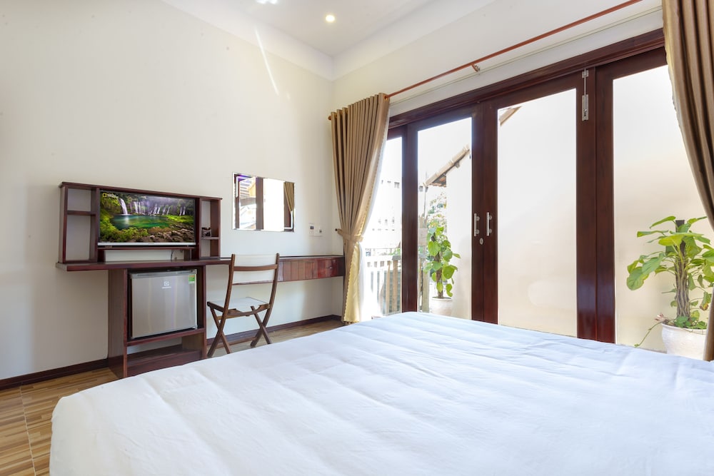 ha my beachside villa hoian
