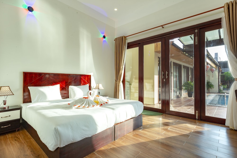 ha my beachside villa hoian