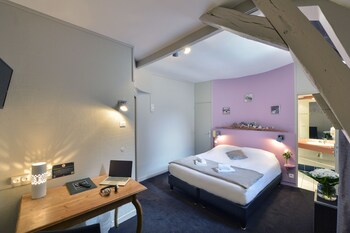 Cristal Hotel Restaurant,Near Turkish Baths And Health Spa,2 star