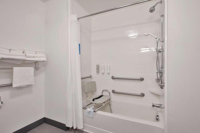 hampton inn clarion
