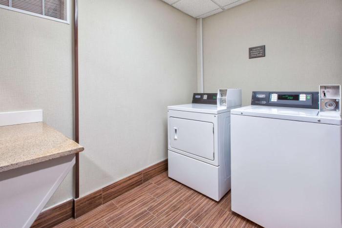 hampton inn clarion