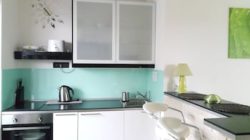 bastien studio near airport