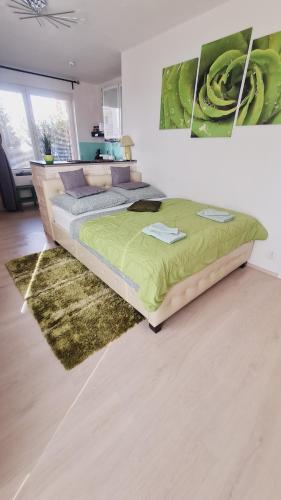 bastien studio near airport