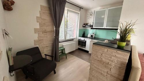 bastien studio near airport