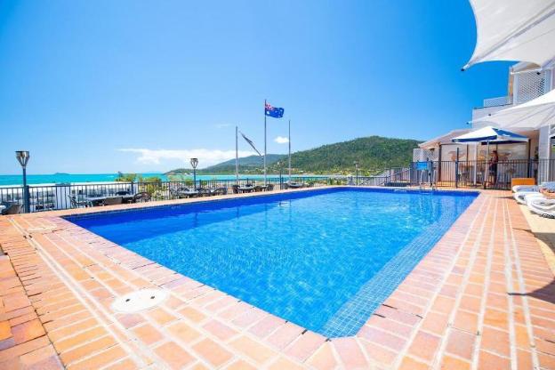 airlie beach