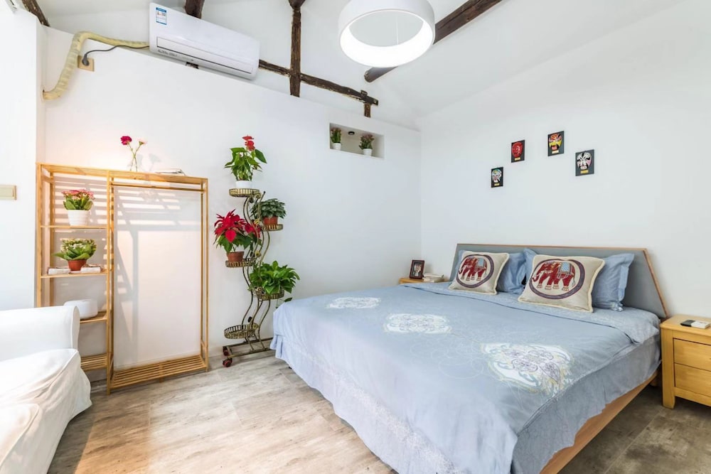 beijing drum tower luxurious apartment