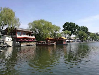 beijing drum tower luxurious apartment