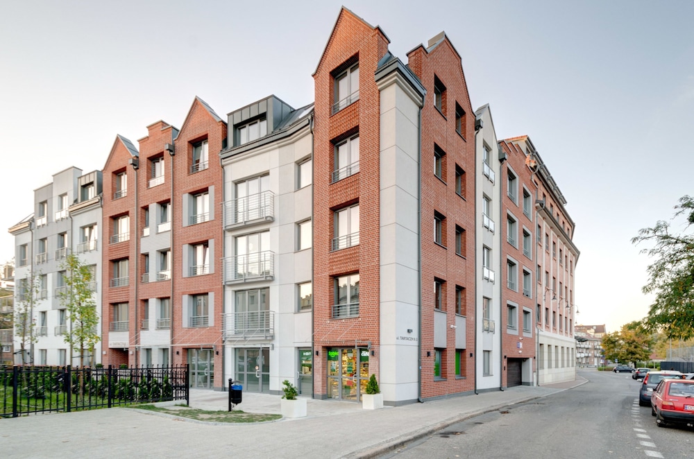 happy stay old town tartaczna st 210 b