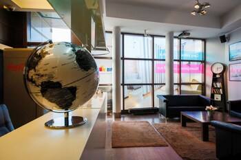 boogie apartments old town