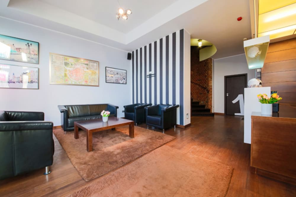 boogie apartments old town