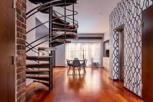 boogie apartments old town